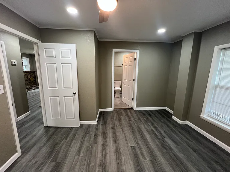 1231 S 76th East Ave — Photo 4