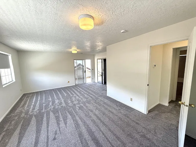 2506 W Grandview Dr — Photo 27