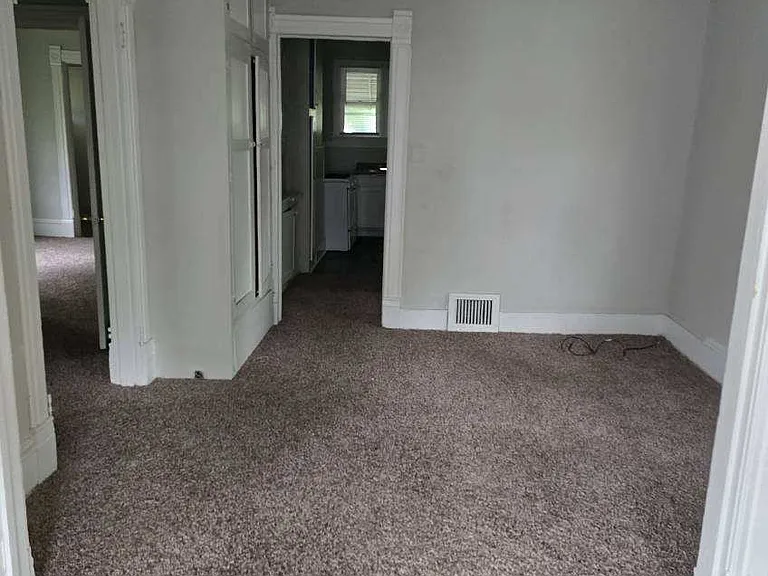 816 W Virginia Ave — Photo 6