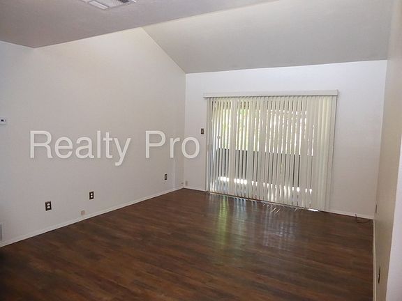 5th image of 1601 Pennsylvania St NE #6