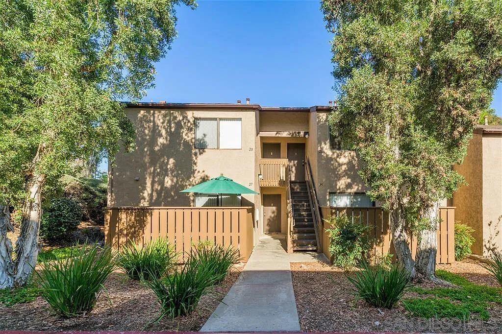 1 bed, 656 sqft, $2,199 — Photo 2