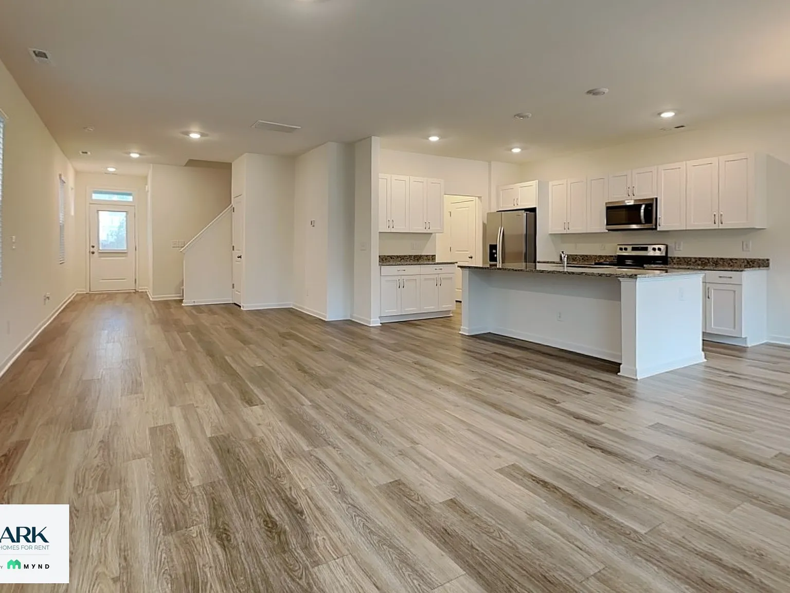 3 bed, 2.5 bath, 2186 sqft, $2,325 — Photo 4