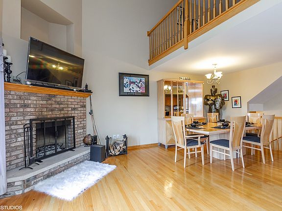 3rd image of 8419 Dunmore Dr