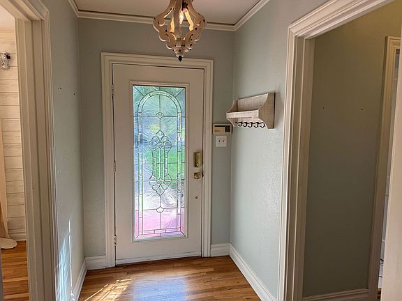 4th image of 2810 Speedway Ave