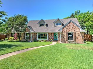 1411 Foxgrove Cir, Dallas, TX 75228