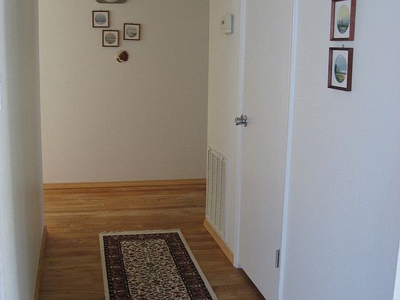 5th image of 2519 E Christy Dr