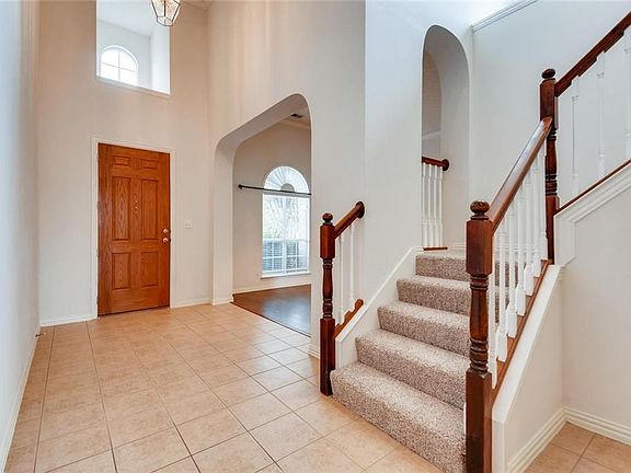 2nd image of 8012 Peony Ct