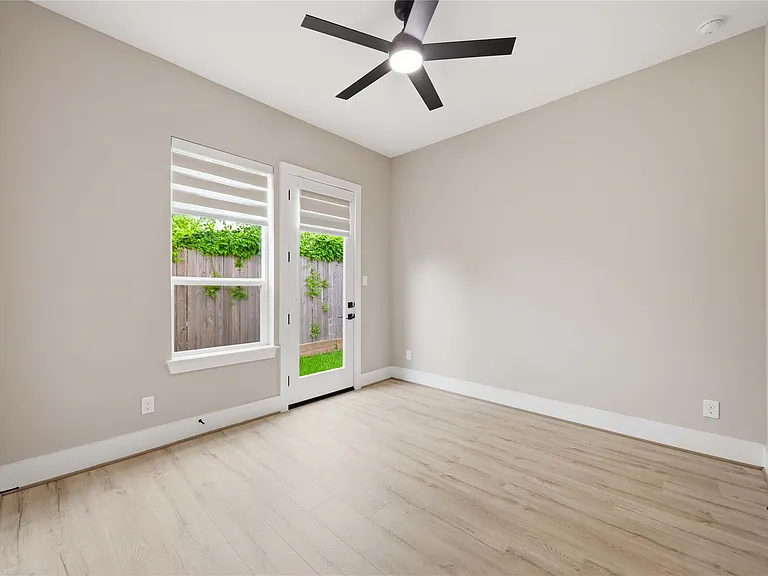 4013 Griggs Rd #B — Photo 15