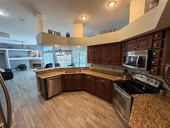4th image of 1616 Kinsmere Dr