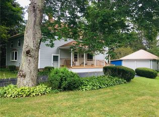 7401 Sand Hill Rd, Akron, NY 14001