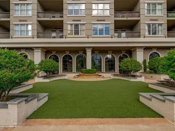 3334 Peachtree Rd NE APT 107, Atlanta, GA 30326