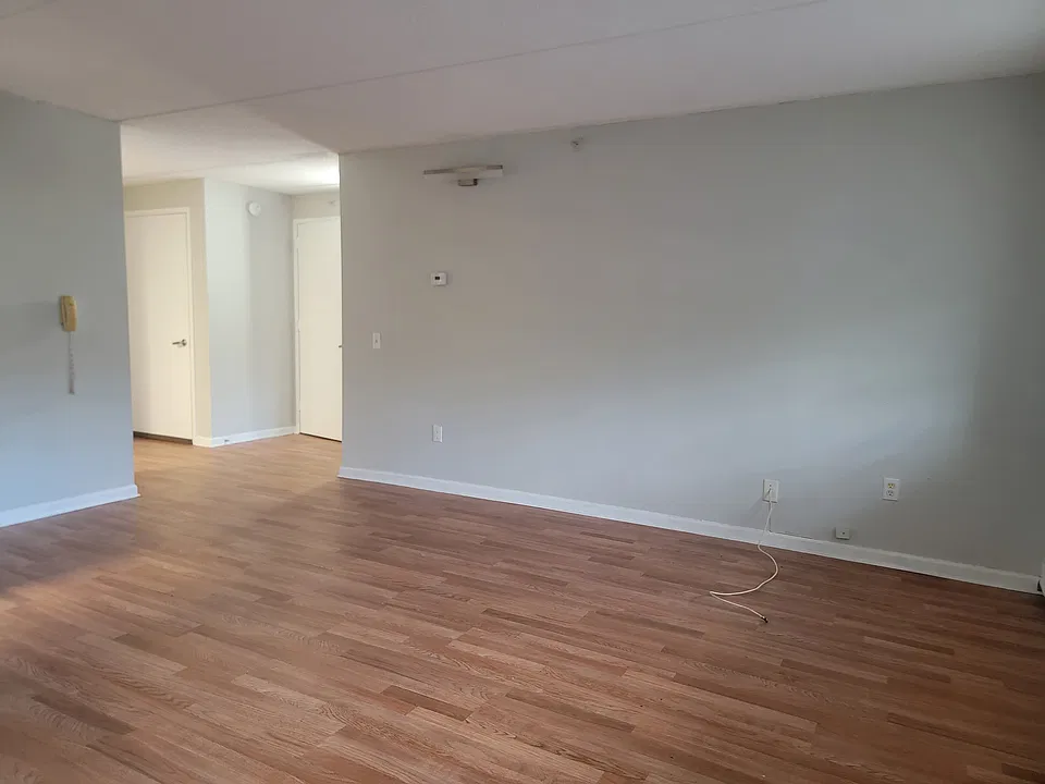 7914 Rockaway Beach Blvd #2F