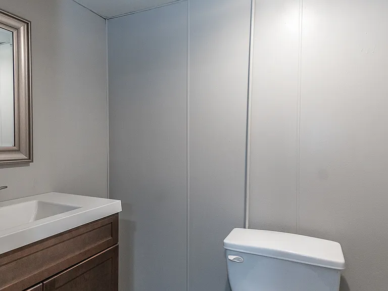 437 Elizabeth St — Photo 6