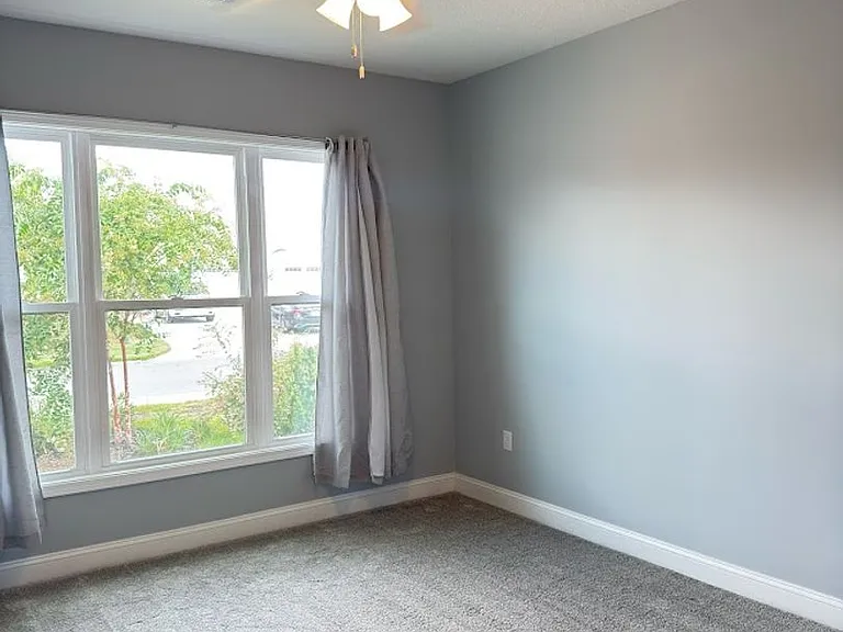142 Ryan Nicholas Dr — Photo 3