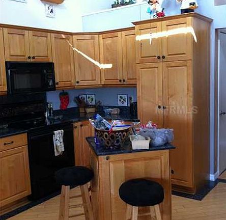 5th image of 820 Bayview Dr