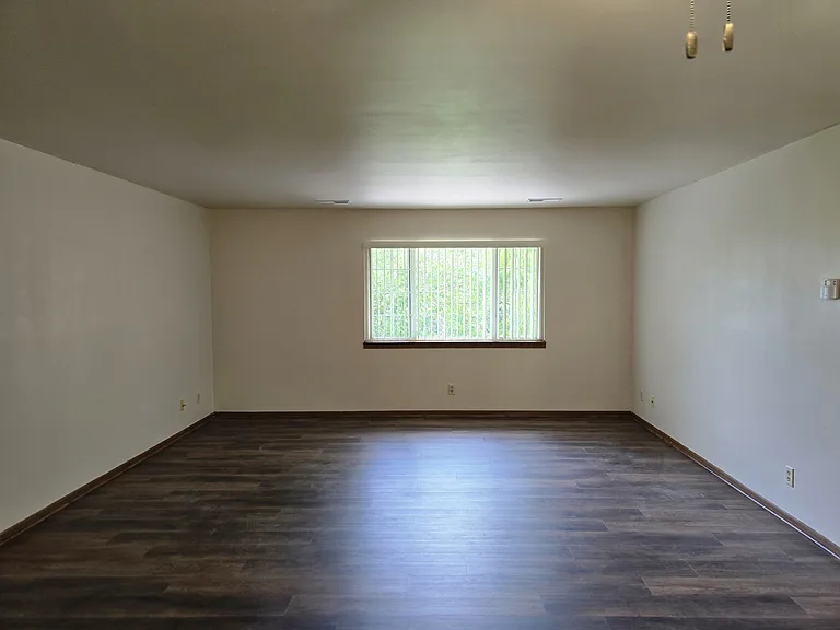 1020 Riverbend Dr #212 — Photo 4
