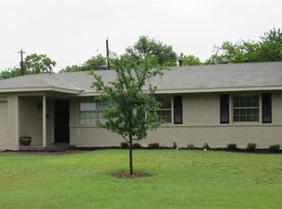 2911 Old North Rd, Farmers Branch, TX 75234