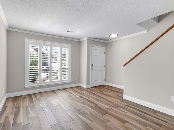 5th image of 252 Howle Ave APT A3