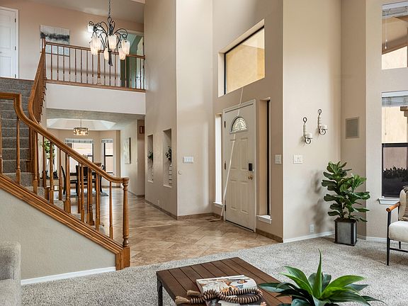 3rd image of 5327 Avenida Cuesta NE