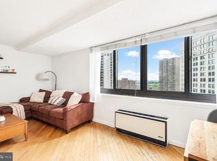 1420 Locust St APT 17B, Philadelphia, PA 19102