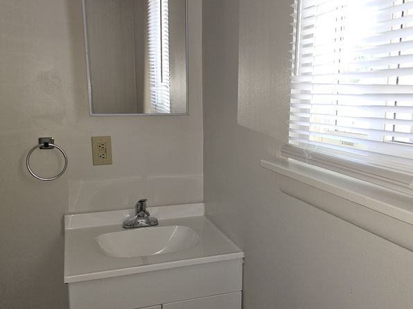 24 Egret Ct