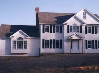 2 Hazel Plains Rd, Woodbury, CT 06798