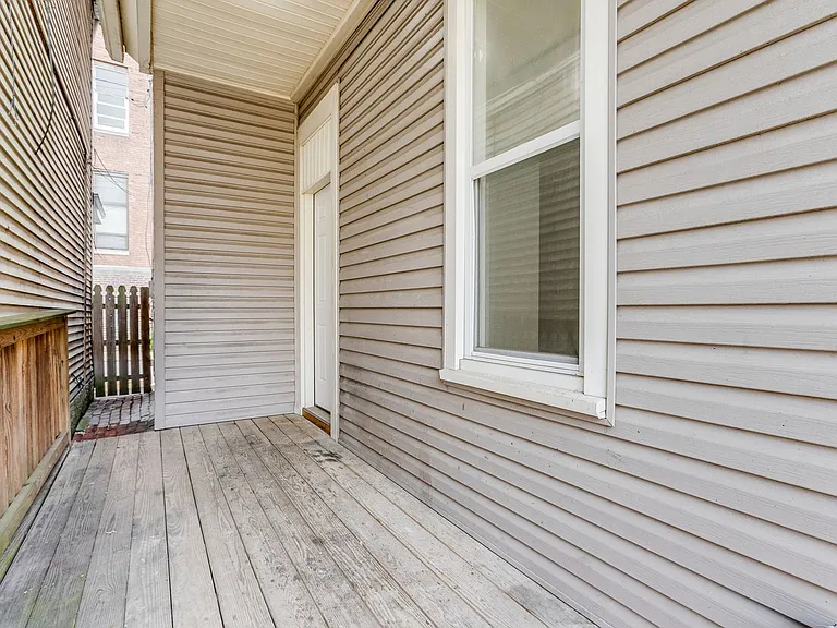 819 Proctor Way — Photo 18