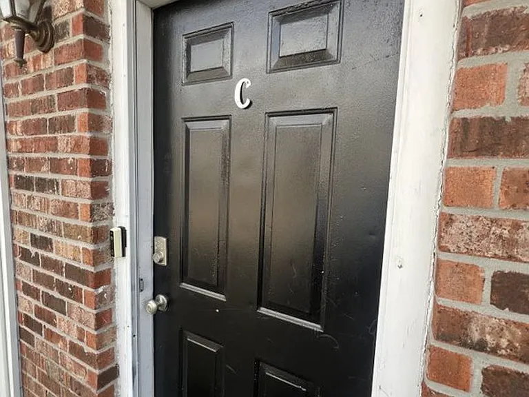 10062 Jefferson Hwy #C — Photo 1