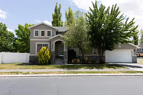 822 S Saratoga Dr Photo 1 822 S Saratoga Dr Photo 1