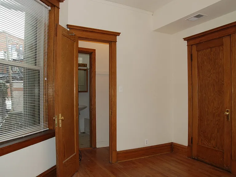 2920 N. Burling — Photo 21