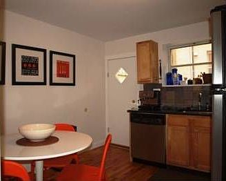 2nd image of 823 N 10th St