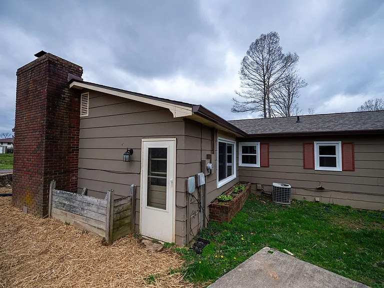 4621-4655 S Acorn Dr — Photo 58