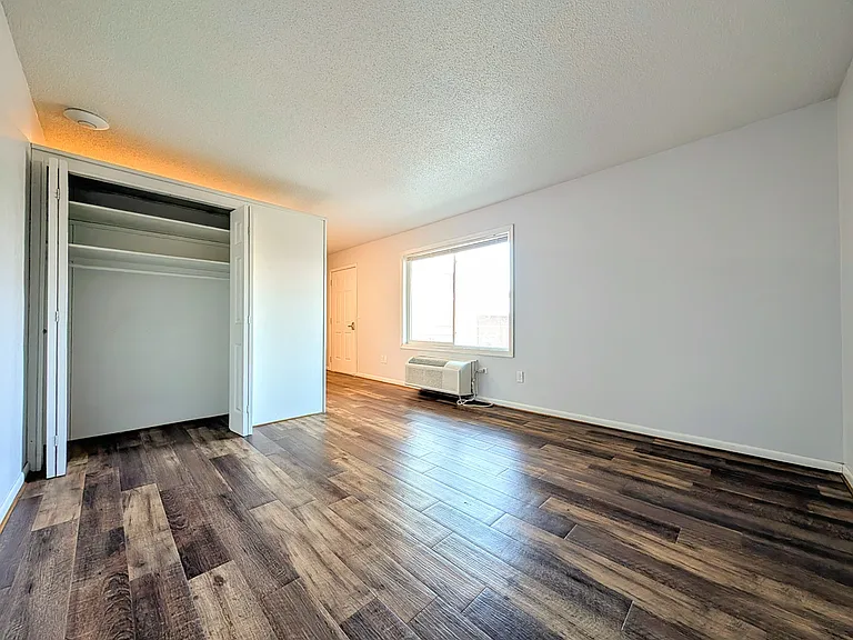 1010 Washington St #101 — Photo 3