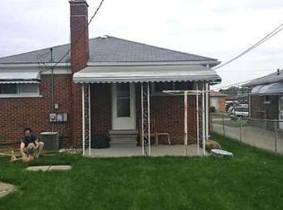 18520 Holland Ave, Eastpointe, MI 48021