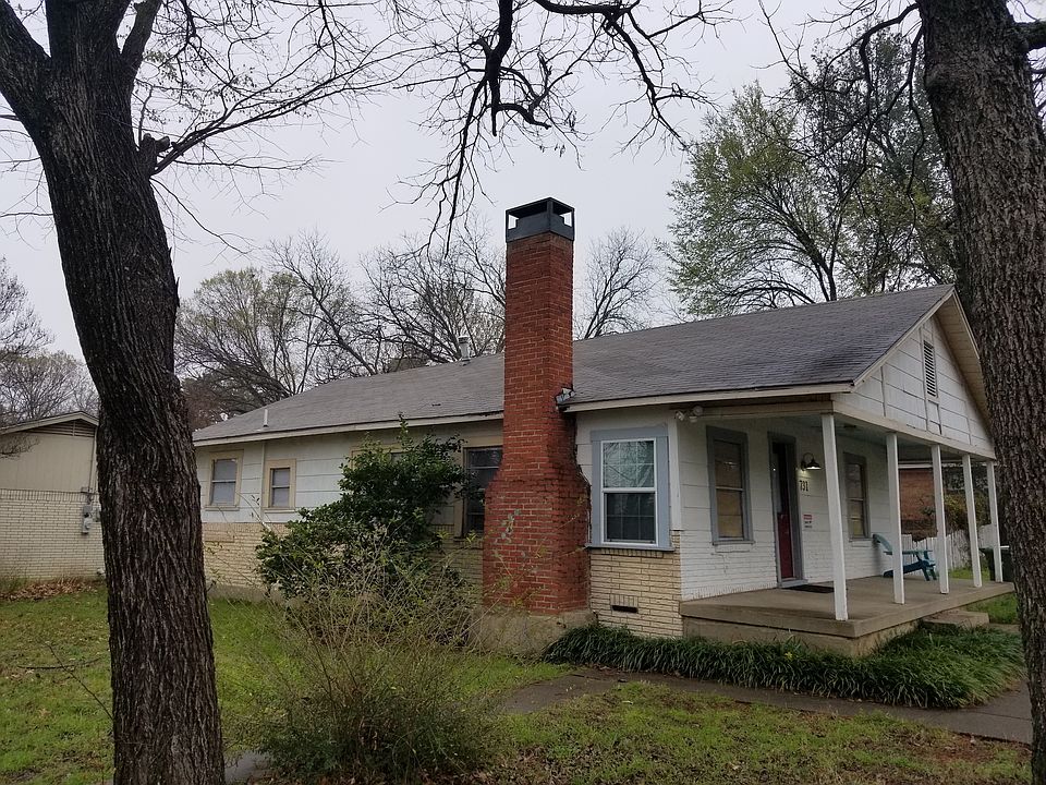 1st image of 731 Oakwood Ln