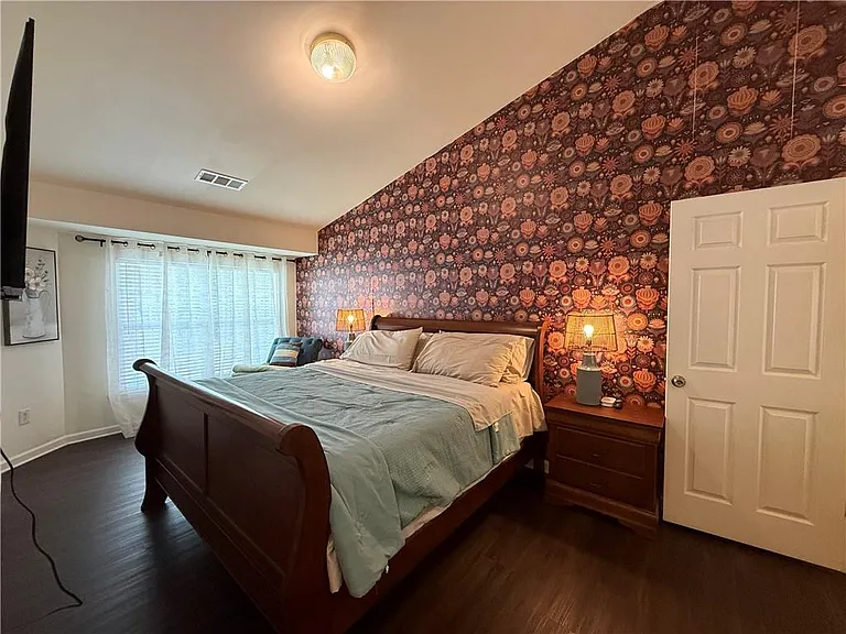 1524 Cove Creek Cir — Photo 10