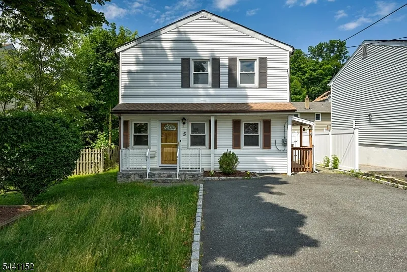 3 bed, 2.0 bath, $3,750 — Photo 2