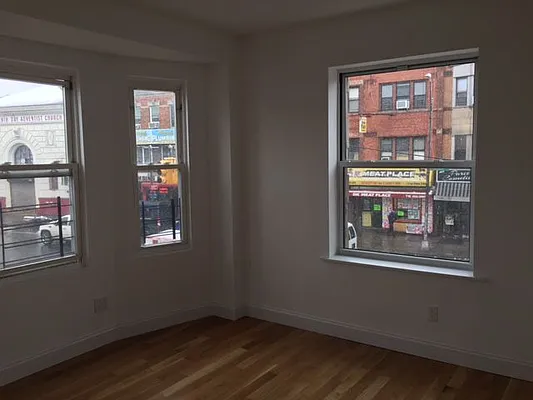 Rented by Alexander Bilu, LREB | media 20