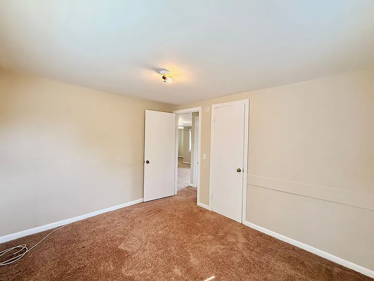 4276 Old Indian Rd — Photo 11