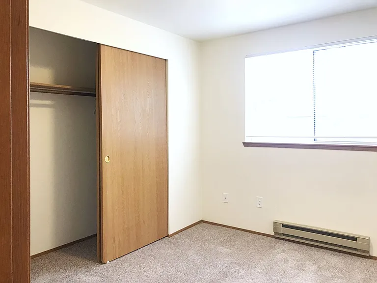 The Shannon Apartments — Photo 26