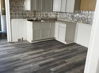 135 Pleasant St #1/2, Hanover, PA 17331