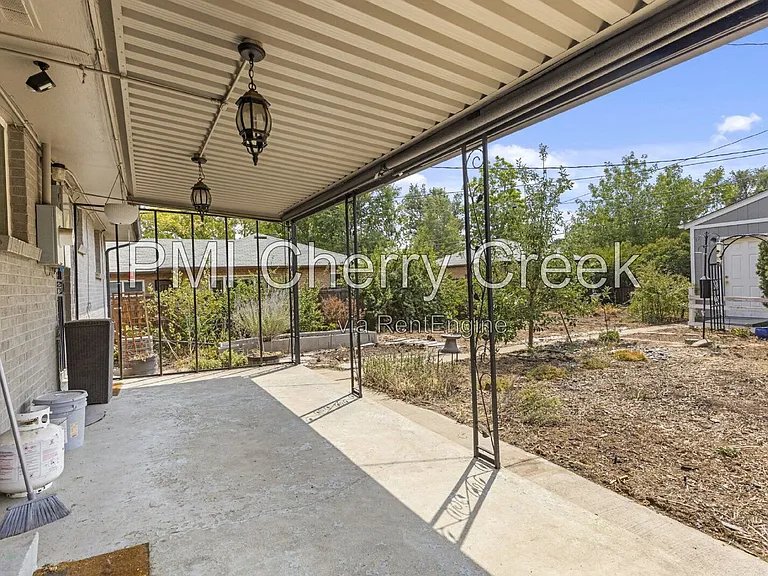 1364 W Center Ave — Photo 24