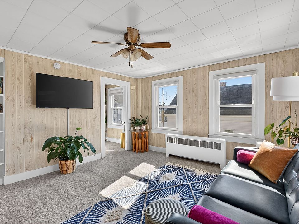 1st image of 36 Green St #2