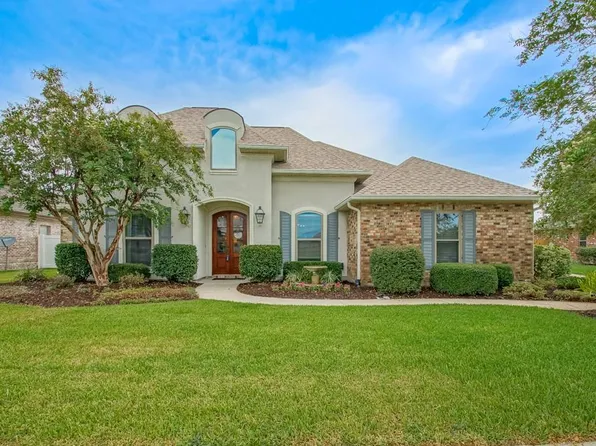 209 Lac Iberville Dr, Luling, LA 70070