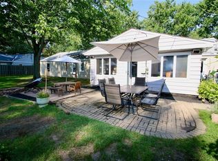 3 Nepahwin Dr, Eastlake, OH 44095