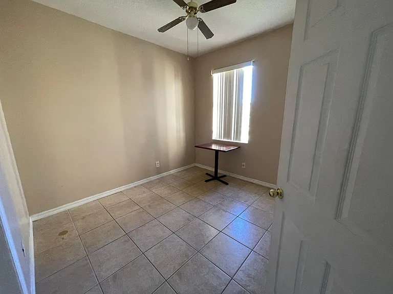 1602 Nestlewood Trl — Photo 9