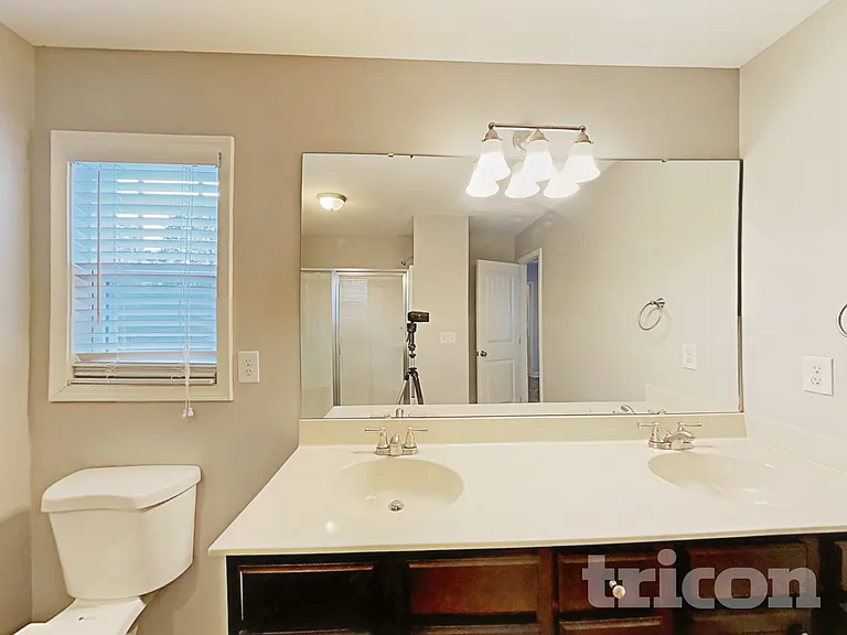 139 Parkers Pointe Dr — Photo 8