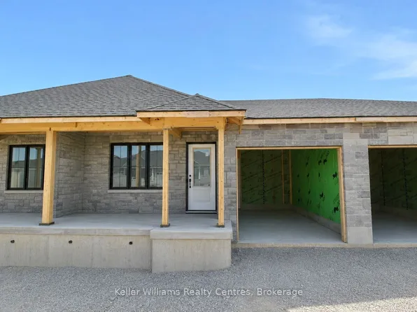 719 18th St, Hanover, ON N4N 3W8
