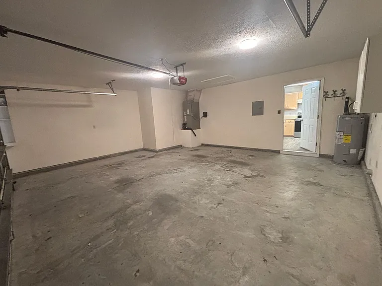 509 Phillips Ct — Photo 17