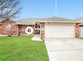 2916 SE 97th St, Moore, OK 73160